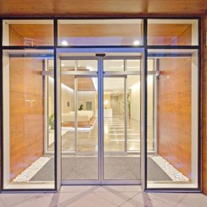 Противопожарная дверь для торговых центров / серия FRM33400